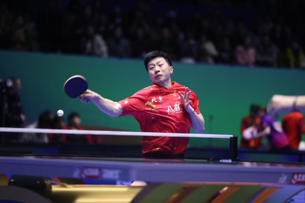 从而驱动其 从而驱动其