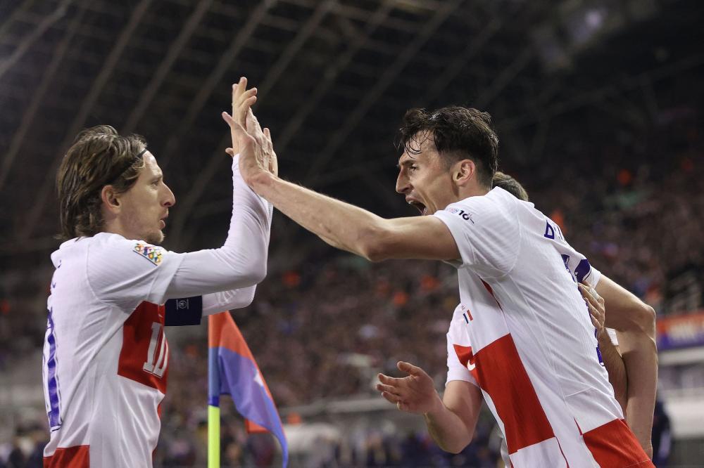 如日中天的 如日中天的